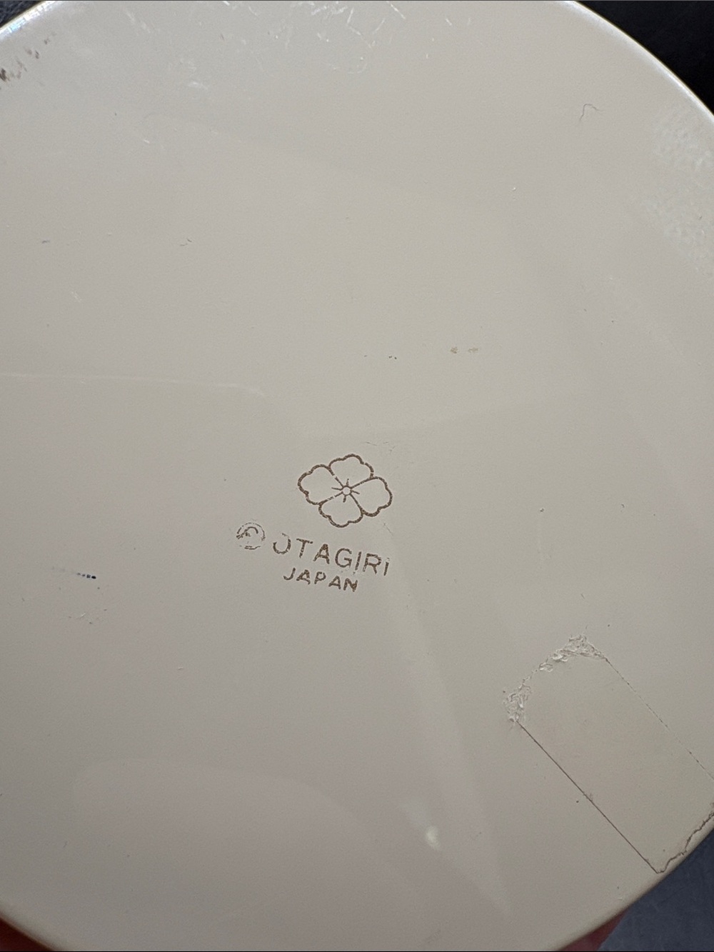 Otagiri Strawberry Round Decorative Box - Picture 2 of 4